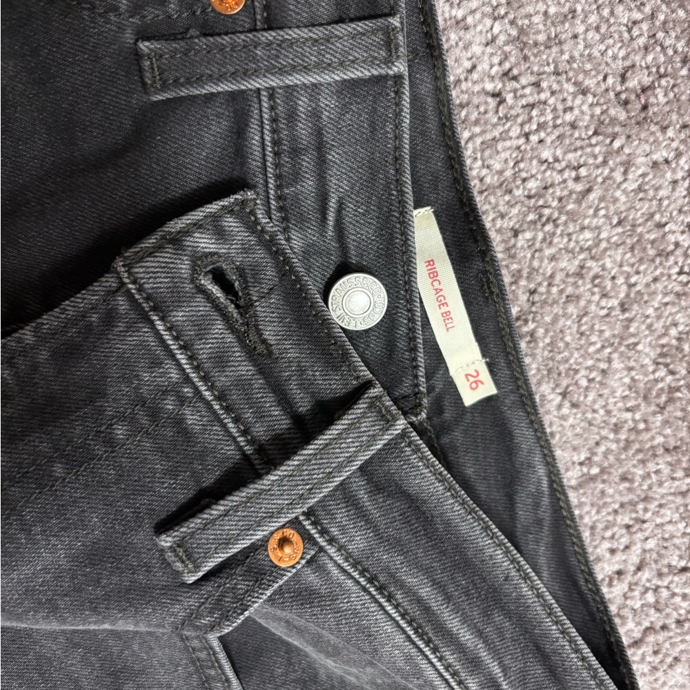 NWOT Levi’s Ribcage Bell Black Jeans - Picture 2 of 4
